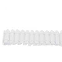 Barrière en bois blanc
